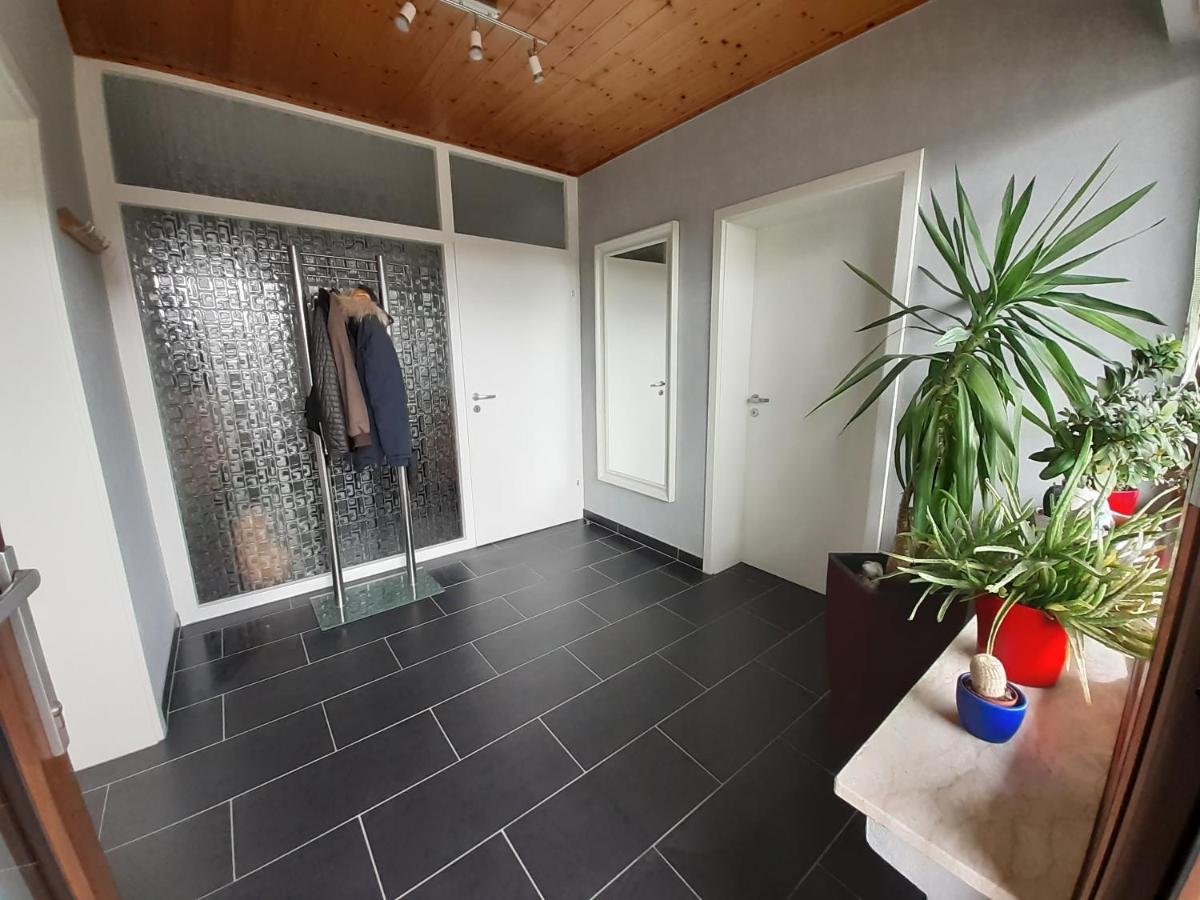 Ferienwohnung Terrasse Parkplatz Wallbox Nuerburgring Herresbach 外观 照片